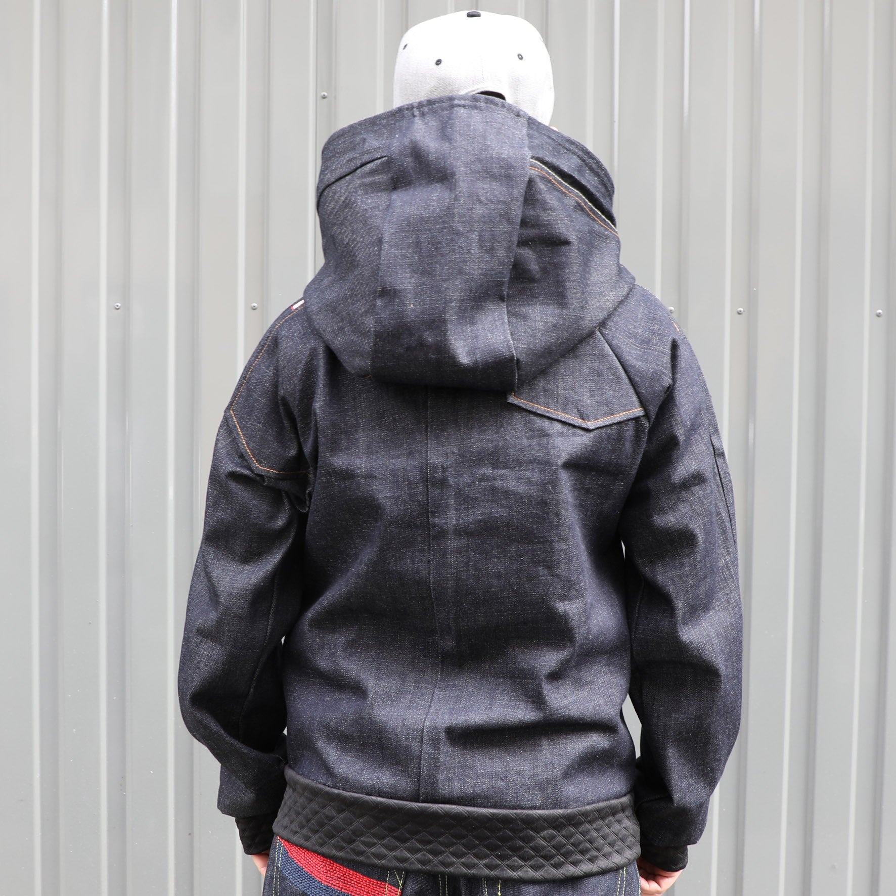 Vagarumble model capuche jean