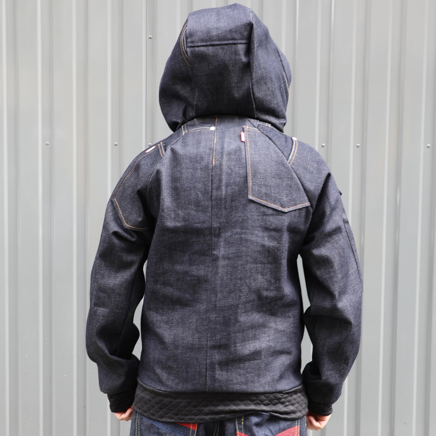 Vagarumble model capuche jean